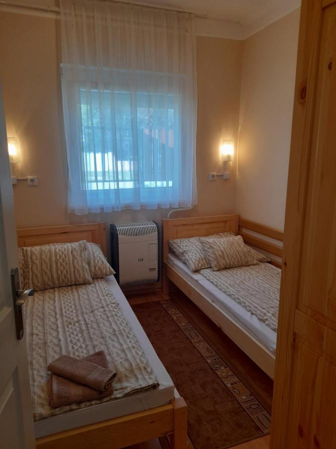 Thermal Apartman Tiszafuered Eksteriør billede